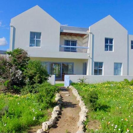 Perfect 10 - 10 To 13 Sleeper Luxury Holiday Home Breakage Deposit Of R2500 Per Weekend Lease Langebaan Luaran gambar