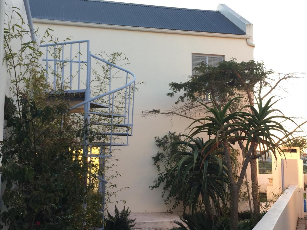 Perfect 10 - 10 To 13 Sleeper Luxury Holiday Home Breakage Deposit Of R2500 Per Weekend Lease Langebaan Luaran gambar