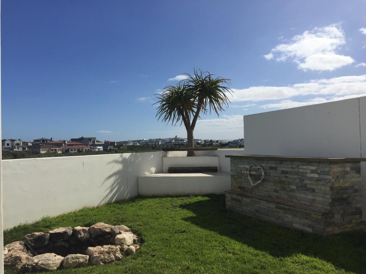 Perfect 10 - 10 To 13 Sleeper Luxury Holiday Home Breakage Deposit Of R2500 Per Weekend Lease Langebaan Luaran gambar