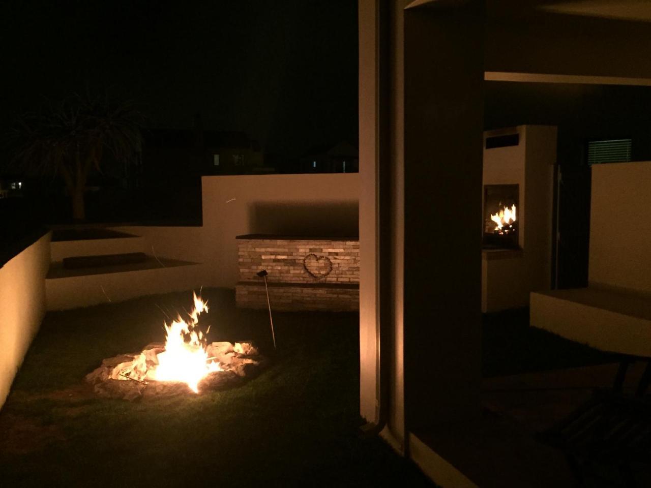 Perfect 10 - 10 To 13 Sleeper Luxury Holiday Home Breakage Deposit Of R2500 Per Weekend Lease Langebaan Luaran gambar
