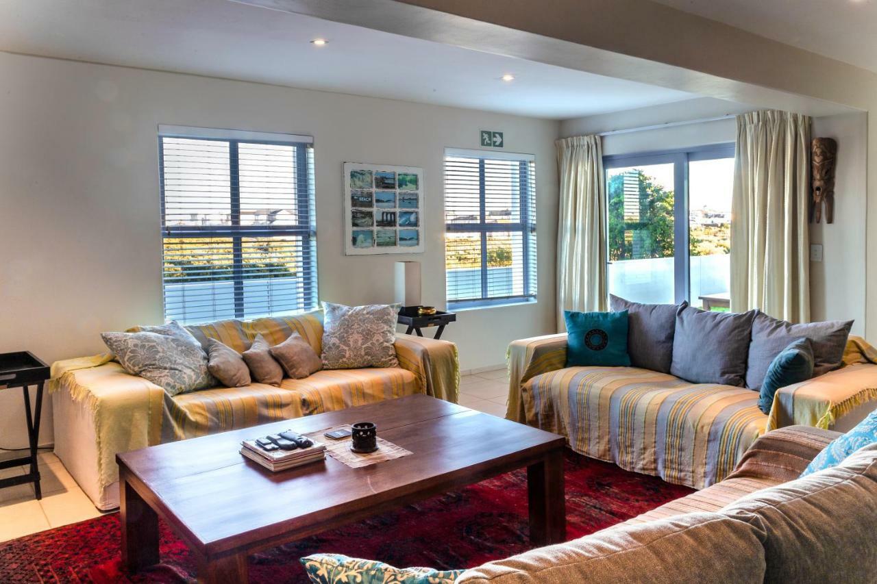 Perfect 10 - 10 To 13 Sleeper Luxury Holiday Home Breakage Deposit Of R2500 Per Weekend Lease Langebaan Luaran gambar